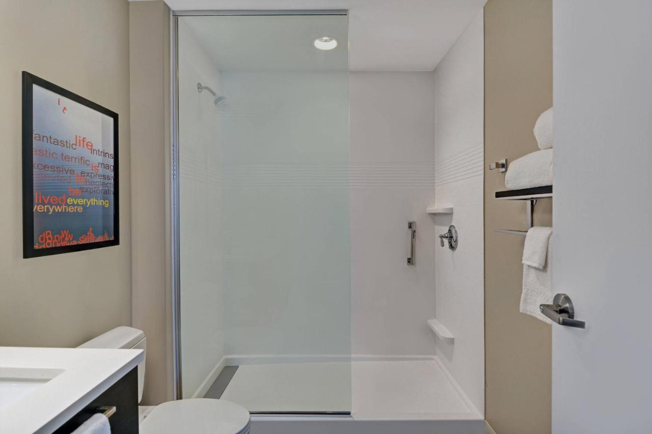 Towneplace Suites By Marriott Indianapolis Downtown Εξωτερικό φωτογραφία