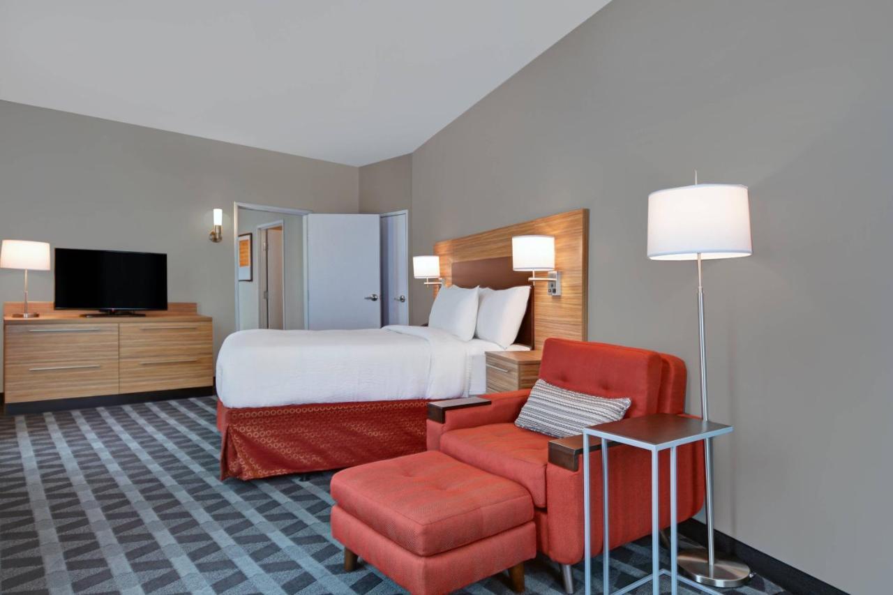 Towneplace Suites By Marriott Indianapolis Downtown Εξωτερικό φωτογραφία